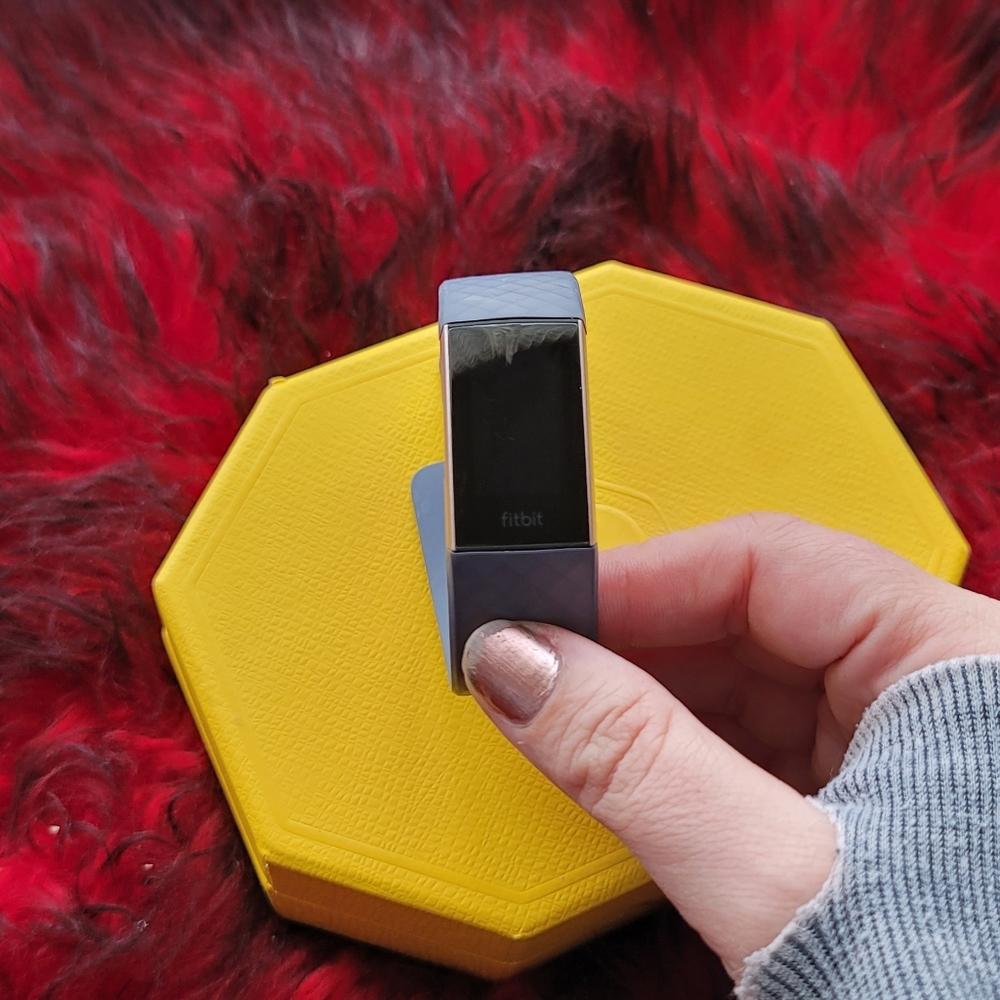 Used Fitbit Charge 3 with spare band